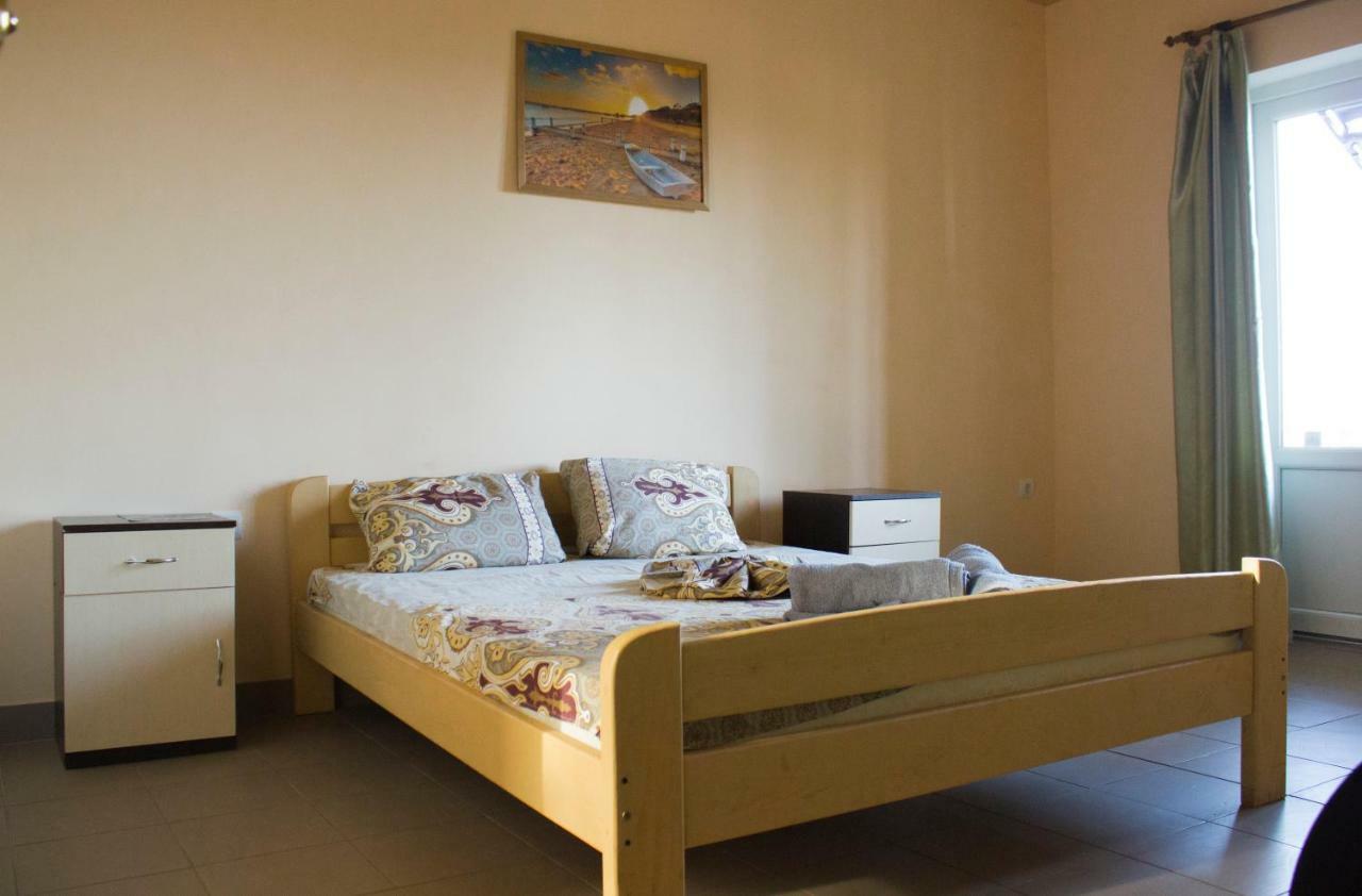 Sun Joy Hotel Sanzhiyka Ngoại thất bức ảnh