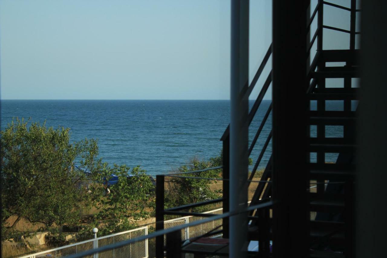 Sun Joy Hotel Sanzhiyka Ngoại thất bức ảnh